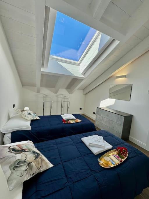 Apt. Aries - Penthouse Menaggio Exterior photo