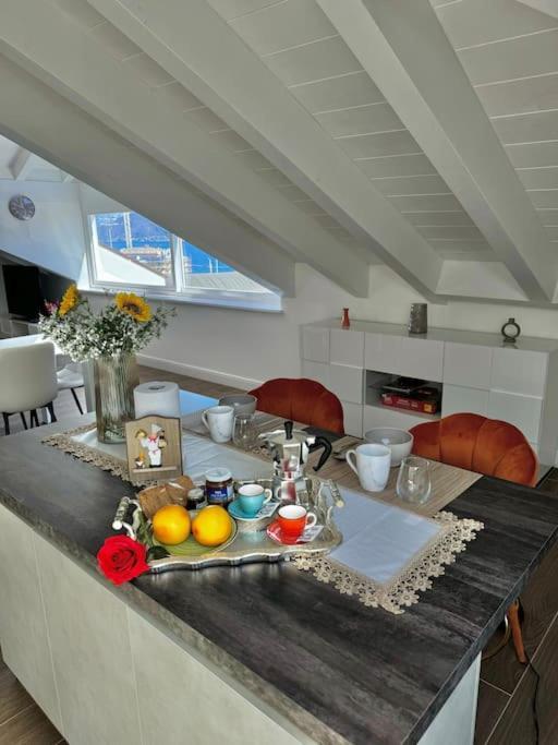 Apt. Aries - Penthouse Menaggio Exterior photo